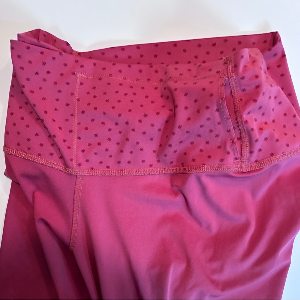 NWOT Nike Yoga Legging Women's Size M Polka-Dot Twist High-Waisted Ankle - Picture 3 of 8